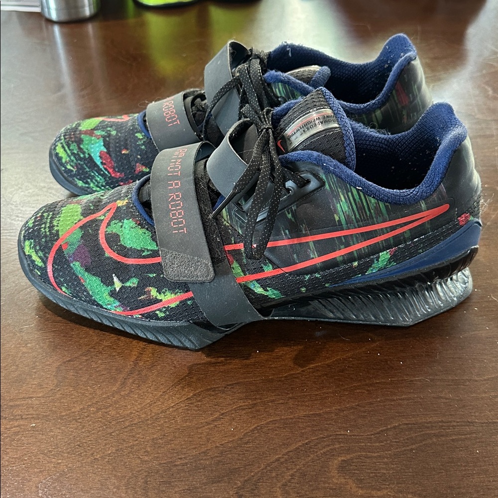 Nike Romaleos 4, I am not a robot *rare- great condition